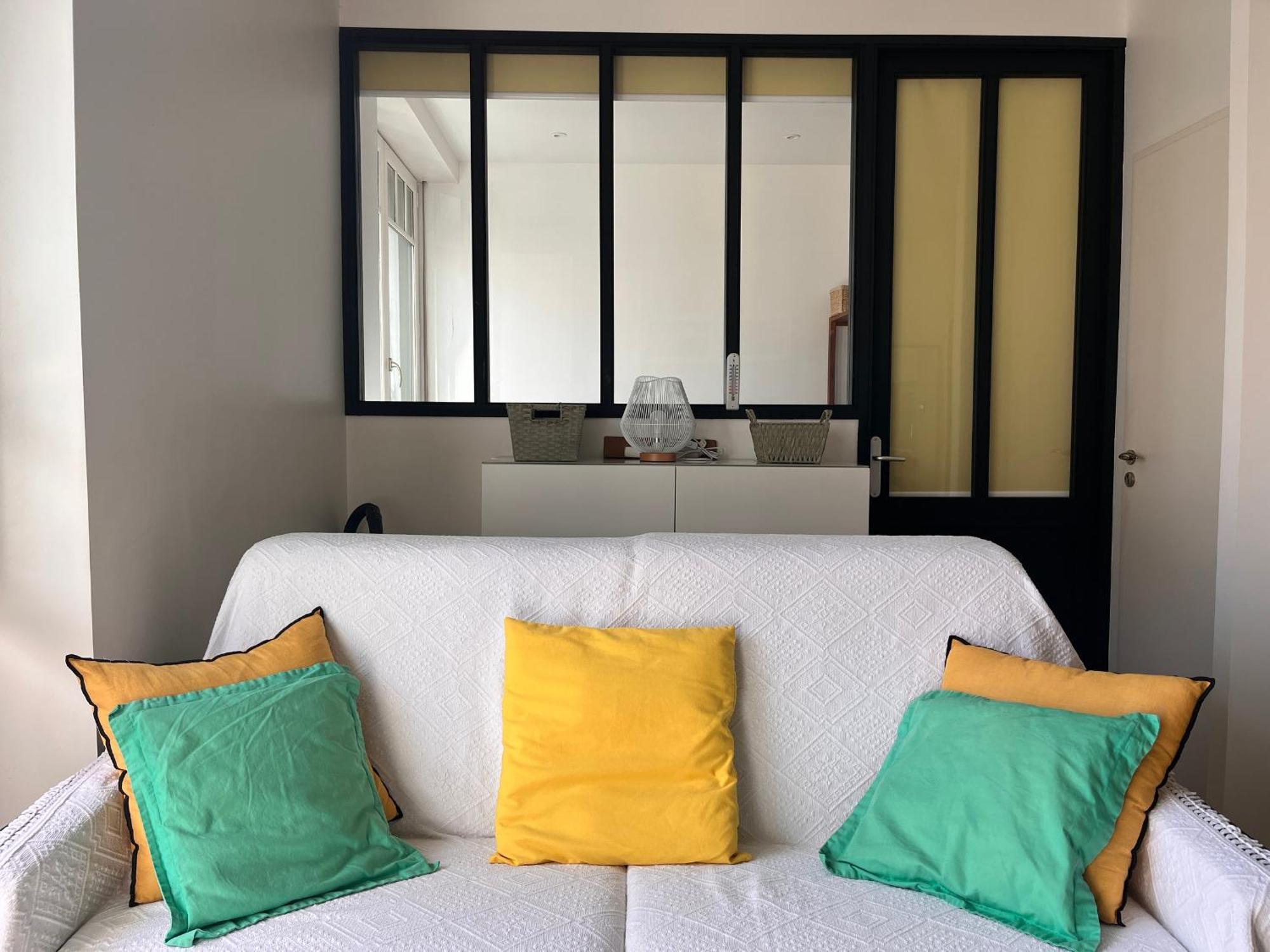 Appartement Lumineux 1 Au Coeur De Saint-jean-de-luz, Proche Et Halles - Fr-1-239-890 *