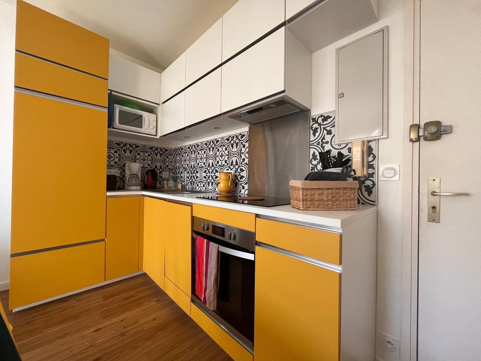 Appartement Lumineux 1 Au Coeur De Saint-jean-de-luz, Proche Et Halles - Fr-1-239-890