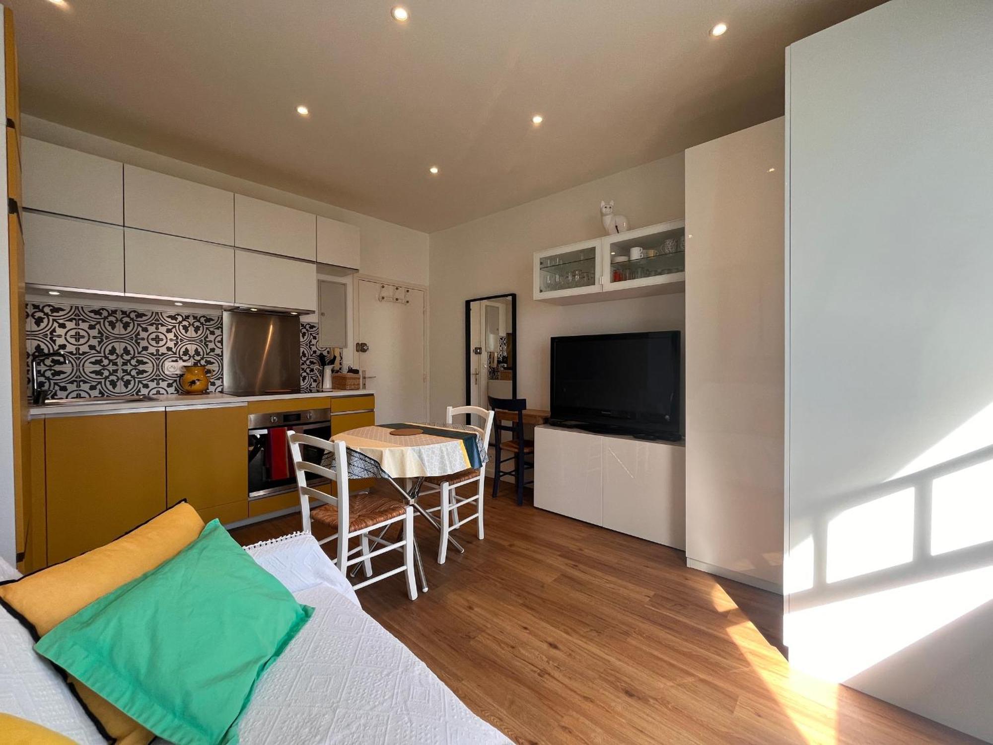 Appartement Lumineux 1 Au Coeur De Saint-jean-de-luz, Proche Et Halles - Fr-1-239-890